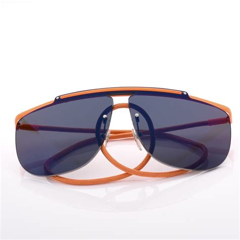 louis vuitton mirror sunglasses.